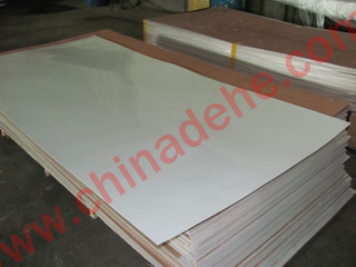 Pilyester Plywood